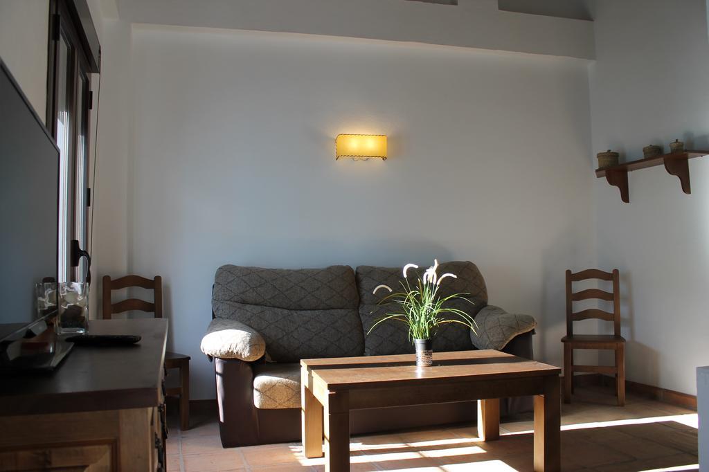 Apartamentos Real Fabrica Hojalata Хускар Номер фото